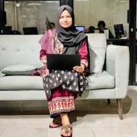 Amna Bashir Email