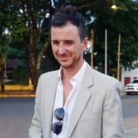 Nestor Ferraro Email