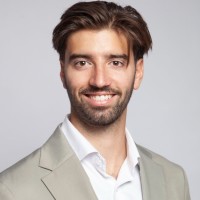 Eduardo Ramos de la Vega Email