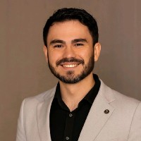 Tomas Prado Olavarria Email