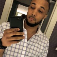mezeh mediterranean grill Employee Abraham Iglesias's profile photo