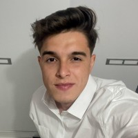 MaCall Employee Yan di Nápoli's profile photo