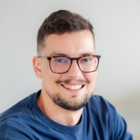 Jon-Henry van Luinen Email