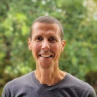 Refreshing Employee Charlie Jones's profile photo