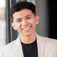 Pemberton Real Estate Employee Erik Godinez's profile photo