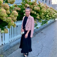Caroline Thompson Email