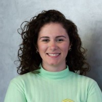 +presença Employee Mariana Oliveira's profile photo