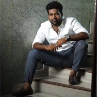 Dinesh Ravi Email