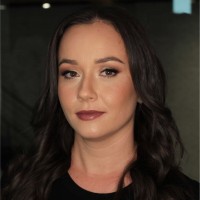 JK Medicamentos Employee Janaína Cristina Stefani de Oliveira's profile photo