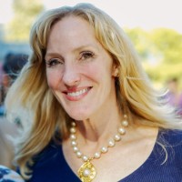 One Step Closer (OSC) Employee Lara Dickinson's profile photo