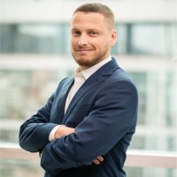 Tomás Majlis Email