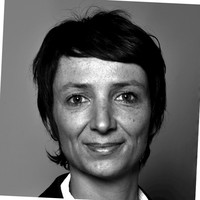 E-mail e número de telefone de Charlotte Chabannas