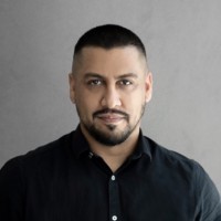 E-mail e número de telefone de Faisal Jameel