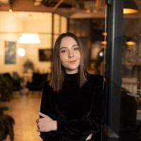 Viktoriia Androsova Email