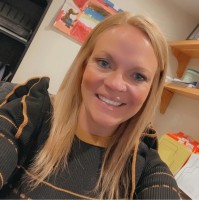 Cullen's Home Center Employee Robin Otto's profile photo