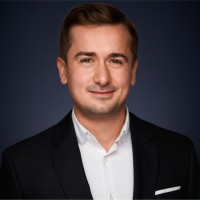 Özgür Erol Email & Phone Number