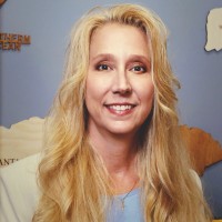 KZ Services | Relocation, Real Estate, Hotels, Accounting Employee Dana Bryson's profile photo