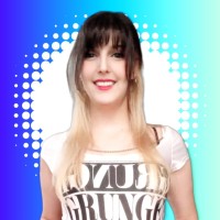 Paula Royon Email