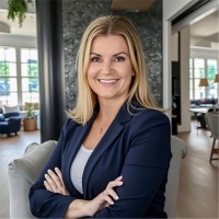 Elite Auctions Employee Tara McLean's profile photo