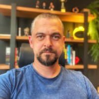 Fator | Performance Driven Marketing Employee Roberto Fernandes's profile photo