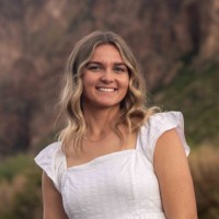 Lainie Hallows Email & Phone Number