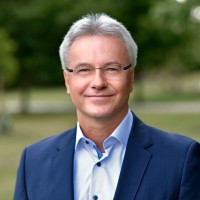 Andreas Wolf Email
