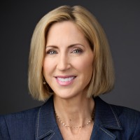 2x Consumer Products Growth Partners Employee Liz Myslik's profile photo