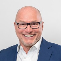 Alexander Ast Email