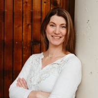 Ellen Smith Email & Phone Number