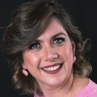 Embraer Employee Simone Claro's profile photo