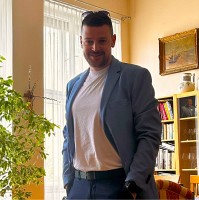Lukáš Knapp Email