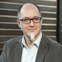 Marco Düster Email