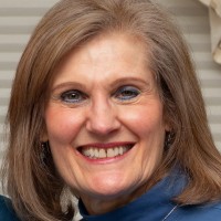 Madalena Lawrence