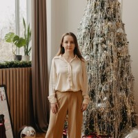 Nina Tabuci Email
