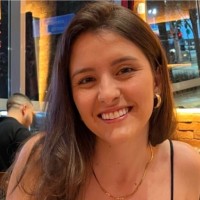 Letícia Lemos Martins Email