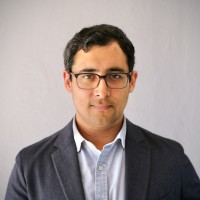 Abstract Employee Martin Luna's profile photo
