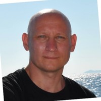 Lukasz Wojcik Email