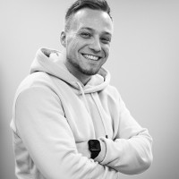 Niko Malvela Email