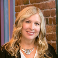 Andree Furtado Email