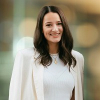 Nina Odefey Email
