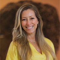 Aline Queiroz Email & Phone Number
