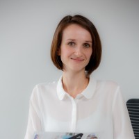 Olena Brakk Email