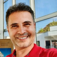 Ivan Araujo Email