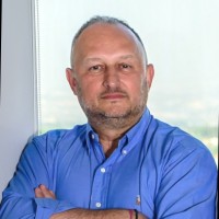 Avi Bartov Email