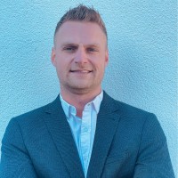 Stefan Widua Email