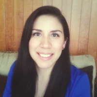 Nadia León Gómez Email
