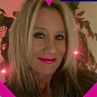 American Advisors Group Employee Debra Queen's profile photo