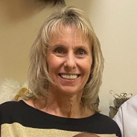 Julie Leavitt Email & Phone Number