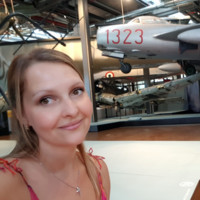 Iulia Bolec Email