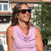 Lina Strachal Email